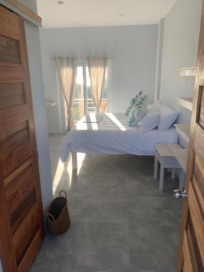 Crown Malapascua Otel Dış mekan fotoğraf